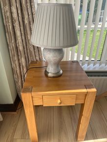 side/lamp table