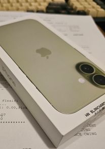 iPhone 17 256gb sage (green)