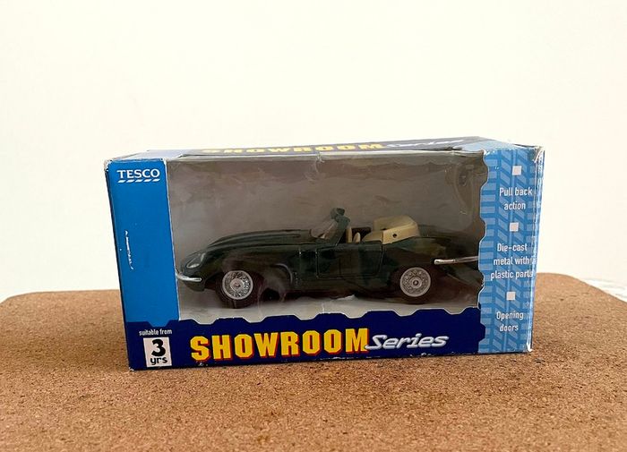 Die-Cast Nissan Silvia S.15 1/55 scale model