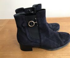 Gabor navy ankle boots 6.5