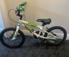Apollo Force kids bike 18"