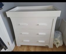 baby changing unit