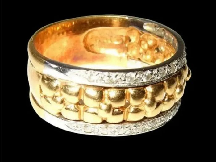 Vintage 18ct Gold/Diamond Unisex Ring