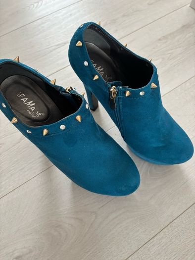 Bottle Green Platform High Heel shoe boots 7
