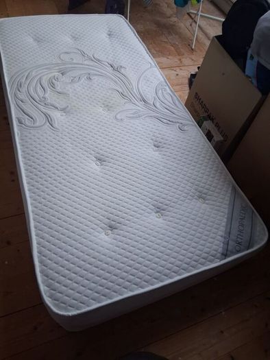 Single mattress