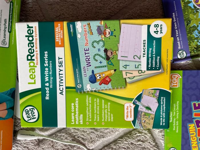 Leapfrog Leapreader Branded Educational Toy with NEW books