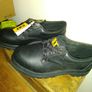 Caterpillar digger steel toe  shoes uk 7 new Image 3