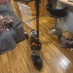 Electric scooter