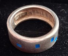 Vintage sterling silver size Q