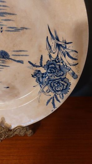 Fabulous Vintage Rare Arklow Pottery Blue and White 10 Inch Wall Plate in an Unusual Pattern with Carnations and a Windmill on a Hill, Very Aesthetic Movement in Style, Display Only