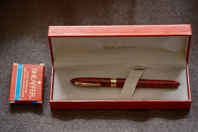 Sheaffer Crest 581 Nova Flame Red Solid 18K Gold 750 Two Tone Triumph Nib Fountain Pen