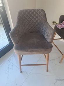 Breakfast bar stools