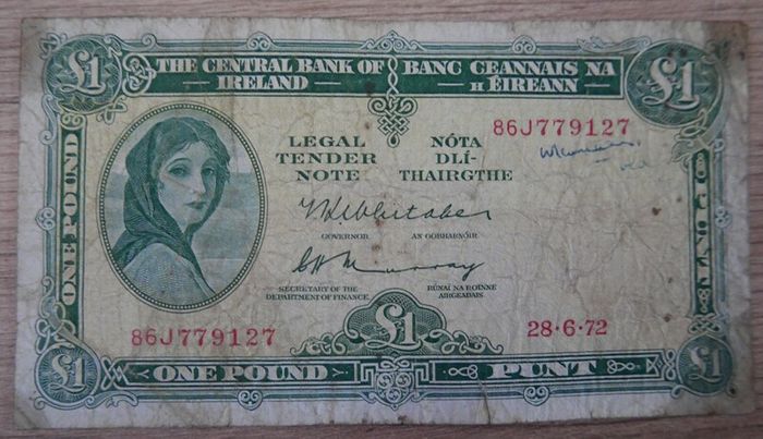 The Central Bank of Ireland. Lady Lavery (20 each)