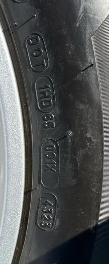 Land Rover Defender 20" Genuine Alloy wheels