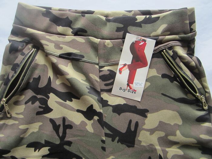 Ladies Camo Stretch Leggings with pockets - BNWT