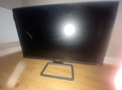 gaming monitor