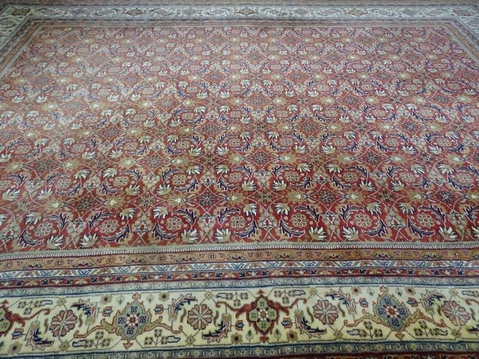 P.ersian Herati Rug 3.90 x 2.90 (H11)