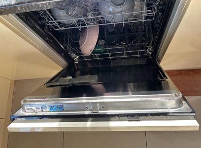 zanussi integrated dishwasher