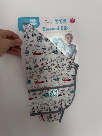 Silicone Bib - Grey Hearts