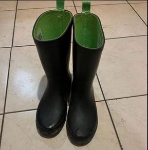boys rain boots