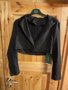 Cropped Blazer