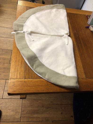 Christmas cosy wrap