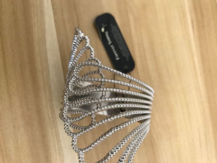 Elegant Bangle Bracelet