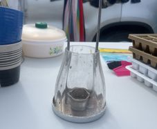 Wind light / candle holder