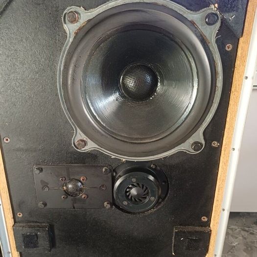 VINTAGE Gold Bowers and Wilkins DM2 Transmission Line Speakers with the iconic Coles 4001G super-tweeter