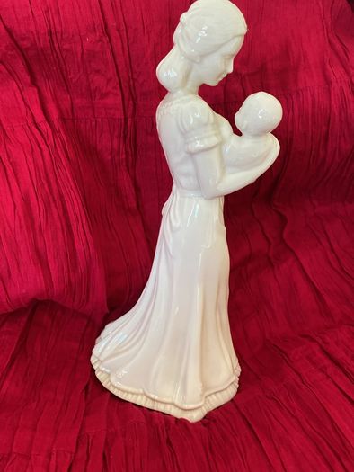 Lennox Mother and Child Figurine