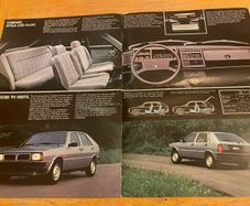Lancia Delta Sales Brochure (Original)