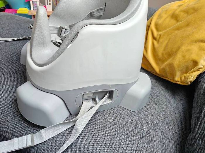 Mamas and papas 3 in floor slash chair seat