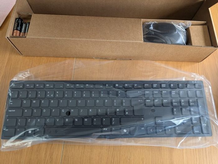 Dell Pro Wireless Keyboard and Mouse KM5221W (NEW)