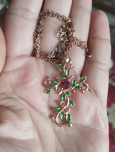 Vintage beautiful pendant on a chain.