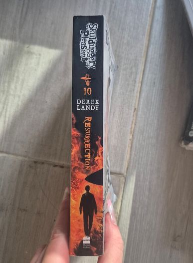 Skulduggery Pleasant Resurrection