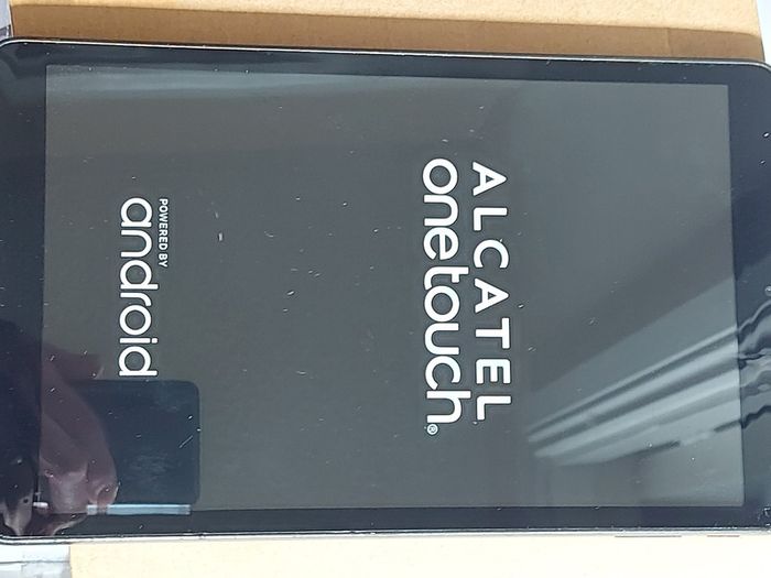 ALCATEL One Touch, PIXI 3 (10 Generation), Model 8079,  8GB, in excellent condition