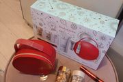 Elizabeth Arden set