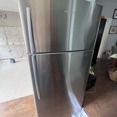 Fisher & Paykel freezer refrigerator (roughly 480 520 L).