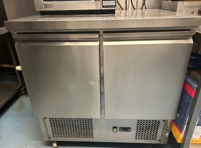 Fridge commercial