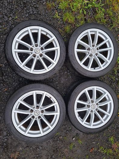 17" Vw Alloys with tyres