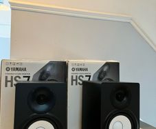 Yamaha HS7 Studio Monitors (free SUB woofer)
