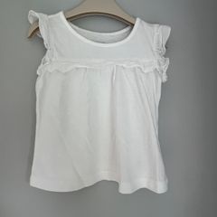 GAP Baby girls white T-shirt with ruffles Sz 12-18 mths EUC