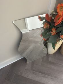 Free wavy mirror