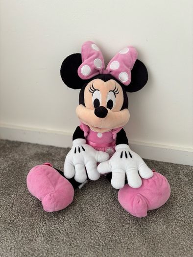 Genuine large Minnie Mouse form London Disney shop