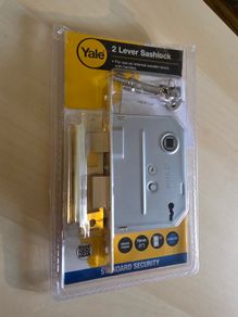 Yale P-M246-PB-76 2 Lever Mortice Sashlock, Visi Pack, Suitable for Internal Doors, Brass Finish, 3 Inch/76 mm
