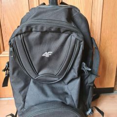 travel backpack on wheels