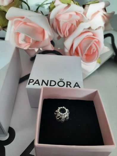Brand new genuine Pandora sterling silver bows charm