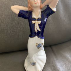 Royal Dux Bohemia lady