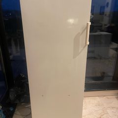 Premium Brand Whirlpool Full Size 5.5Ft Larder Freezer - Can Deliver