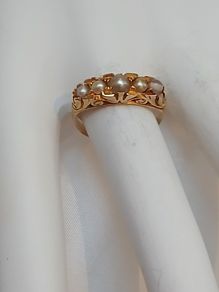 18K Antique Gold and Seed Pearl Ring